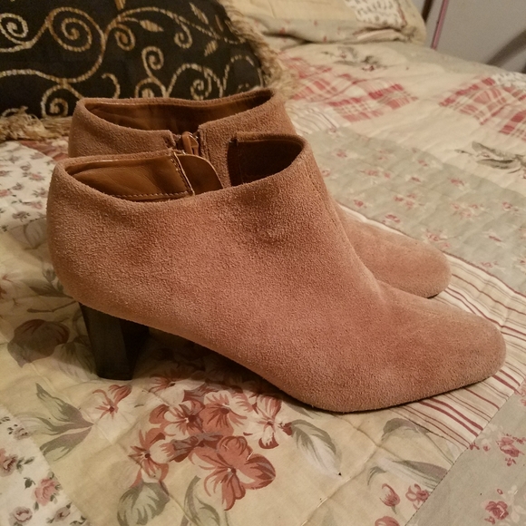 Women's ankle boots - Picture 2 of 7